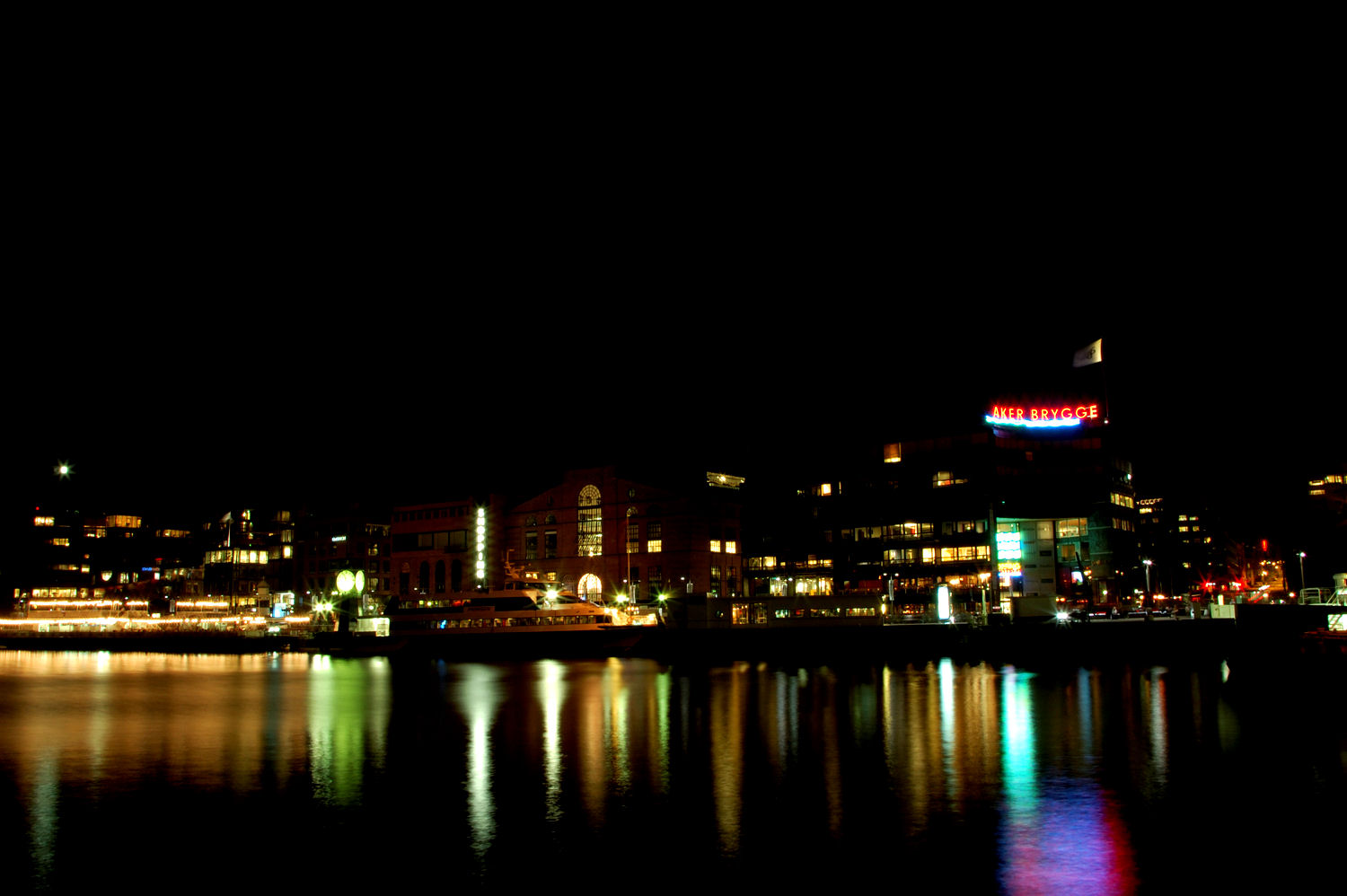 Oslo by Night. Photo: Pål Stagnes