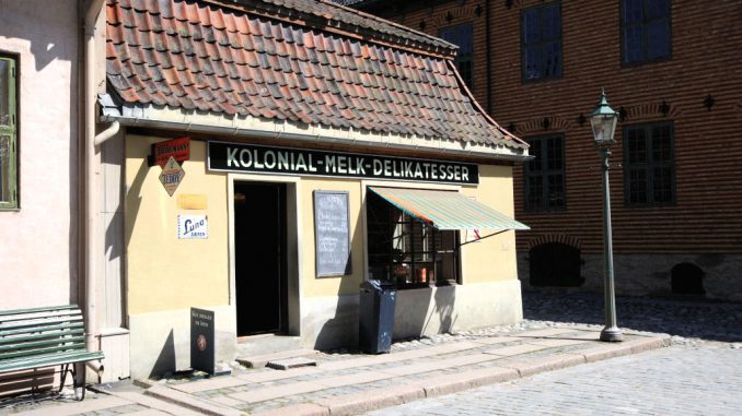 På Norsk Folkemuseum. Foto: Pål Stagnes